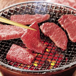 敬老の日 兵庫 神戸ビーフ 焼肉 300g 中元 歳暮 ギフト 贈り物 プレゼント お祝い 記念日 贈答 食べ物 牛肉 熨斗(代引不可)【送料無料】