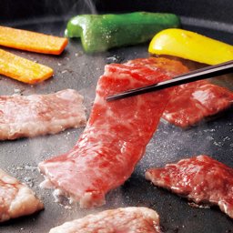 佐賀牛 A5ランク限定 肩ロース 焼肉用 300g 牛肉 焼き肉 黒毛和牛  焼き肉 冷凍 肉 高級 お肉 【北海道・沖縄・離島 お届け不可】