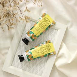 金木犀ハンドクリーム《2個セット》[金木犀 キンモクセイ ハンドクリーム リラックス 香り きんもくせい おしゃれ かわいい 手 指先 保湿 潤い 美容 美容グッズ 女性 ギフト プレゼント プチギフト プチプラ 母の日 誕生日 クリスマス]