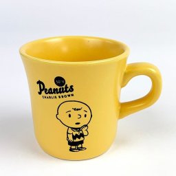 PEANUTS チャーリーブラウン メモリアルマグカップ 50’s チャーリーブラウン マグ コップ イエロー グッズ
