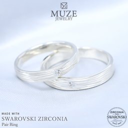 MUZE JEWELRY 【四季の花イラスト刻印】 スワロフスキージルコニア使用 ペアリング   結婚指輪 マリッジリング 指輪 プラチナ仕上げ カップル リング ペア プラチナ仕上げ SV925 made in japan 刻印 名入れ roryxtyle
