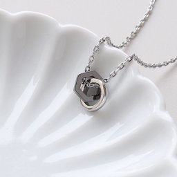 ネックレス レディース メンズ ヘキサゴン エタニティー ステンレス 金属アレルギー対応 誕生日 記念日 花以外 ご褒美 長いもの ギフト プレゼント 贈り物 33歳 厄年 女性 男性