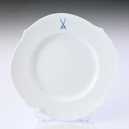マイセン 剣マーク コレクション 双剣 プレート 28.5cm Meissen 825001-28479-1 洋食器 送別会 誕生日 お中元 還暦祝い 結婚祝い 結婚式 高級 父の日 母の日【スペシャルラッピング660円(別売り)】 即日発送 成人祝い ホワイトデー