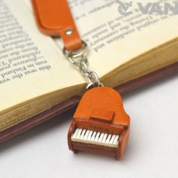 ピアノ チャームブックマーカー【レザー 本革 VANCA バンカクラフト革物語 国産 ハンドメイド 贈り物 即納】