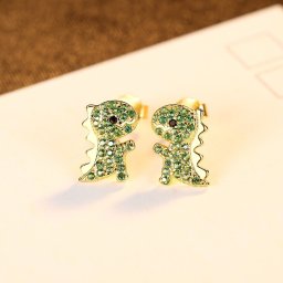 ピアス 両耳用 キュービックジルコニア グリーン シルバー925 イエローゴールド スタッド メレ 可愛い かわいい カジュアル モチーフ 恐竜 個性的 可愛すぎる ce0543