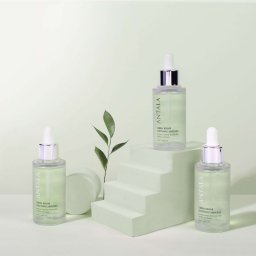 即納 韓国コスメ 大人女性向け 鎮静保湿美容液 アンタラ ANTALA グリーンリペア スムージング 美容液 セラム CICA ツボクサ EGF 高保湿 低刺激 敏感肌 乾燥肌 ハリ ツヤ 肌荒れケア 年齢肌 韓国 スキンケア ホームケア 美容 お手入れ プレゼント 誕生日 母の日 ギフト