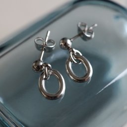 ステンレス素材 ドロップピアス シルバー silver レディース チェーンピアス 揺れる オーバル あずきチェーン シンプル 金属アレルギー対応 両耳 イヤリング 女性