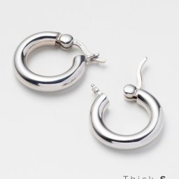 トムウッド TOM WOOD ECH96NA01S925 ピアス classic hoop thick small レディース アクセサリー イヤリング クラシック フープ シック スモール 両耳販売 シルバー925 ペア ジュエリー ギフト プレゼント お祝い 記念 かわいい おしゃれ クリスマス シルバー S