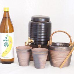 本格焼酎サーバー1000cc(18cm×24cm 1kg)萬古焼ペアカップ氷入れ竹トングセット小正醸造 果物の香り系芋焼酎小鶴ザ・バナナ 900ml×1本