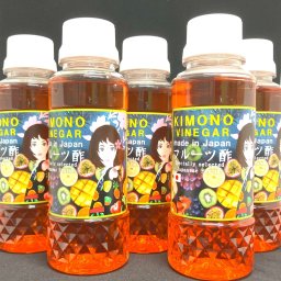 【KIMONO VINEGAR】フルーツ酢ジュース（福岡産あまおういちご酢）180ｍｌ　１６本/cs　フルーツ酢　人工着色料、香料、人工エキス、保存料など一切使用していません。