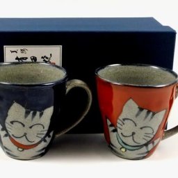 万歳猫　ペアマグカップ 【有田 波佐見焼 翔芳窯】