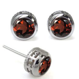 ガーネット・クロス・ピアス・K18・大粒・ガーネットピアス