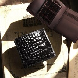 日本製 クロコダイル メンズ 折り財布 シャイニング加工 本革 小銭入れ付き ナイルクロコダイル ワニ革 母 男性 二つ折り財布 折財布 春財布 左利き JRA ギフト プレゼント 4FA (3907-mens-1r)