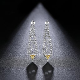 ピアス 両耳用 キュービックジルコニア ホワイト 真鍮 シルバー スタッド ぶら下がり ロング 上品 エレガント 大人 大きめ 大ぶり きれいめ e17042607