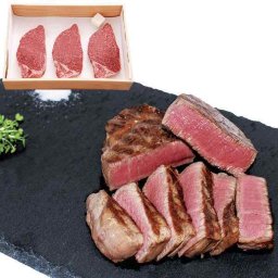 赤城牛 ヒレステーキ 300g 100g×3枚 群馬県産 赤城牛のとりやま フィレ ヘレ ステーキ 牛肉 国産 ブランド牛 黒毛和牛 希少部位 高級 肉 ギフト 贈答 お歳暮 お中元 内祝い 敬老の日 お取り寄せ グルメ 冷凍