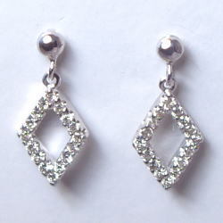 K18YG/PG/WG PT900【0.16ct】ダイヤモンドスウィングピアス 菱形 ひし形 [SIクラス] 透明感溢れるダイヤモンド 菱形 婚約 誕生日 記念日 結婚 プレゼント ゴールド ピンク イエロー レディース 母の日 ギフト【送料無料】      LP-0247