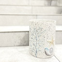 【ダストボックス】シェル柄 ポット ゴミ箱 ごみ箱 鉢 植木鉢 プランター 植物 貝殻 ヒトデ サンゴ ガーデニング 園芸 インテリア 玄関 オブジェ 収納 陶器 陶器製 ハワイ HAWAII マリン 海外インテリア 西海岸風 ハワイアン雑貨 ギフト プレゼント