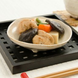 送料無料 肉厚で「どんこ」に劣らぬ人気です！ 天日干ししいたけ  うえはら株式会社 長崎県 ポスト投函便