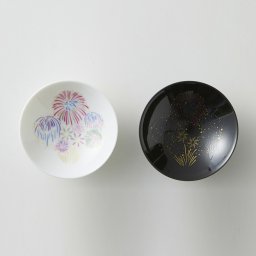 冷感花火平盃ペアセット 食器 おしゃれ グラス 磁器 日本製 きれい 酒器 かわいい 平盃 色が変わる