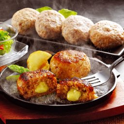 宮崎県産合挽き肉のチーズ入り生ハンバーグ 8個 詰合せ ハンバーグ 惣菜 冷凍 チーズインハンバーグ 生ハンバーグ 国産 宮崎県産 合挽き肉 肉惣菜 おかず お弁当  便利 手軽