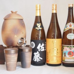 信楽焼・明山窯　焼酎サーバー　火色金小紋　2200ｃｃ(滋賀県)+萬古焼・備前金彩焼酎ペアカップ(三重県)+芋焼酎 佐藤黒 富乃宝山 伊佐美 1800mｌ