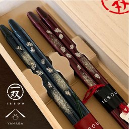 お箸 箸 ギフト箸 桜あかり ペア 夫婦箸 ギフト プレゼント 敬老の日 父の日 母の日 退職祝い 結婚祝い 引き出物 おしゃれ かわいい 日本製 国産 木婚式 還暦祝い 両親 誕生日