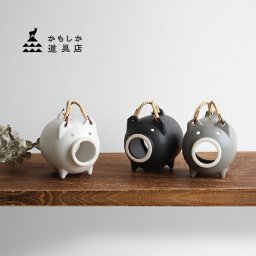 かもしか道具店 萬古焼 蚊やりブタ こぶり[万古焼 蚊遣り 蚊やり 蚊遣 日本製 和風 蚊取り線香 蚊遣り豚 陶器 置物 インテリア かわいい 蚊取り線香入れ 蚊取り線香ホルダー かとり線香 蚊取線香] 即納