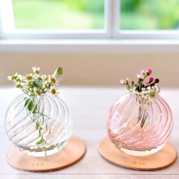 【名入れ】ガラスの一輪挿しと本革花瓶敷きセット　花瓶　刻印　誕生日プレゼント　インテリア雑貨　母の日