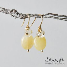 【SAWA サワ】14KGF 天然石 × マザーオブパール ピアス(14k-P-23)レディース アクセサリー イヤリング 両耳用 イエロージェイド パール 金属アレルギー ナチュラル シンプル ハンドメイド 作家 ギフト プチギフト プレゼント 母の日 クリスマス