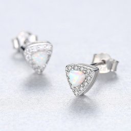 ピアス 両耳用 人工オパール シルバー925 ホワイト ブルー グリーン イエローゴールド シルバー スタッド トライアングル 小粒 3本爪 メレ ヘイロー ce0232