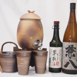信楽焼・明山窯　焼酎サーバー　火色金小紋　2200ｃｃ(滋賀県)+萬古焼・備前金彩焼酎ペアカップ 氷入れ(三重県)+麦焼酎 芋焼酎 5年長期熟成夢のひととき720ｍｌ 兼八 1800ｍｌ