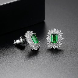 ピアス 両耳用 キュービックジルコニア ホワイト ブルー グリーン レッド 真鍮 シルバー スタッド エメラルドカット 大粒 ヘイロー おしゃれ きれいめ e14080904