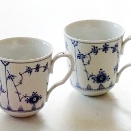 ロイヤルコペンハーゲンROYAL COPENHAGEN　ブルーフルーテッド　プレイン　マグカップ　ペア【御結婚御祝・内祝・新築御祝・還暦御祝・御礼・寿・ギフト包装可能】
