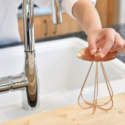 アクセサリースタンド ローズゴールド アクセサリートレー ステンレス 燕三条 小物入れ アクセサリー置き 見せる収納 hanauta ハナウタ 新潟県【沖縄県・離島 配送不可】