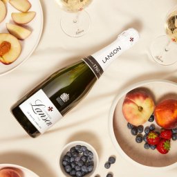 お歳暮 秋冬ギフト【送料無料】【シャンパン】ランソン ホワイトラベル セック 750ml シャンパーニュ ワイン ラッピング 熨斗 送料無料(北海道、沖縄を除く)