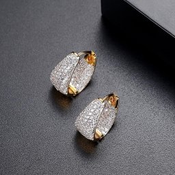 ピアス 両耳用 キュービックジルコニア 真鍮 ホワイト イエローゴールド フープ メレ 上品 大人 おしゃれ 可愛い かわいい きれいめ パヴェ e17090180