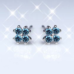 即日発送【グレードup即日発送不可】【大特価】pt900【0.12ct】フラワーダイヤモンドピアス ブルーダイヤモンドピアス［SIクラス］透明感溢れるダイヤモンド 四つ葉 誕生石 クローバー プレゼント 贈り物 母の日 ギフト スキンジュエリー 記念日 プチピアス【送料無料】       LP-0056A