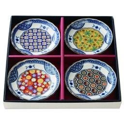  美濃焼 食器 ギフト BOX入 皿 プレート 各4色SET 藍染小紋 小皿揃 柄 マルチカラー 取り皿 醤油皿 マルサン近藤 箱入 陶器 日本製 おしゃれ プレゼント 敬老の日 ギフトカード対応
