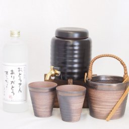 父の日 本格焼酎サーバー1000cc(18cm×24cm 1kg)萬古焼ペアカップ氷入れ竹トングセット井上酒造 おとうさんありがとう樫樽熟成本格芋焼酎 (大分県) 720ml×1本