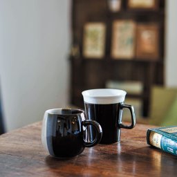 TAMAKI ユニーク ラウンドマグカップ 260ml ブルー ブラウン ブラック おしゃれ かわいい シンプル 北欧 韓国 台灣 台湾 カフェ 和食器 和風 食器 コップ グラス 母の日 新生活 ギフト プレゼント おうちカフェ