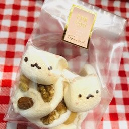 ねこねこメレンゲナッツ