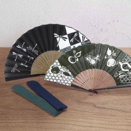 【手書き名入れ無料】 扇子 男性 メンズ 紙箱入り 送料無料 扇子袋セット 手拭プリント メール便限定 送料無料 ケース付き 高級 ブランド ビジネス 手書き 名入れ 名前入り プレゼント おしゃれ 丈夫 竹 無地 センス せんす 浴衣 着物 父の日 敬老の日 .扇子.