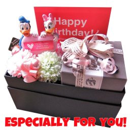 誕生日プレゼント 彼女 ドナルド デージー ハート入り 花 ダイヤモンド レインボーローズ入り 箱を開けてサプライズ 横長ボックス プリザーブドフラワー入り 