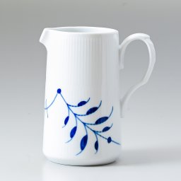 ロイヤルコペンハーゲン ブルーフルーテッド メガ モダン ジャグ ポット スモール 500ml 2381400(1028380) 【スペシャルラッピング660円(別売り)】 北欧食器 洋食器 送別会 誕生日 お中元 還暦祝い 結婚祝い 結婚式 高級 父の日 母の日 即日発送 ホワイトデー
