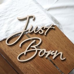 【送料無料】木製 レター バナー〈Just Born〉ニューボーンフォト アイテム 寝相アート 新生児 赤ちゃん ベビー グッズ マタニティ ウッド 誕生 出産 準備 月齢 カード 命名書 wood 誕生日 Birthday たんじょう 子供 こども プロップス banner ガーランド 入院 photo ギフト New [A]