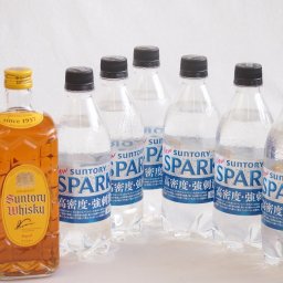 家飲みを、バーカウンターへ ハイボールウイスキー7本セット(サントリー 黄角40度 サントリー天然水スパークリング) 700ml×1本 500ml×6本
