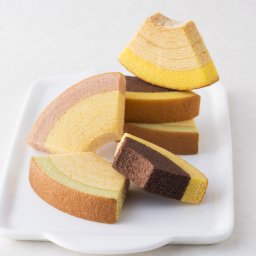 銀座千疋屋 銀座フルーツクーヘン 4種 詰合せ バームクーヘン 洋菓子 スイーツ 焼き菓子 イチゴミルク レモンはちみつ メロンミルク バナナチョコ デザート おやつ【沖縄・離島 お届け不可】