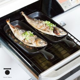 即納 TOJIKI TONYA トウジキトンヤ 萬古焼 グリルプレート ハーフ 13800[グリルパン グリル皿 魚焼き グリル プレート 耐熱皿 耐熱陶器 耐熱 陶器 魚焼きグリル オーブン 直火 電子レンジ 対応 取っ手 取っ手付き 日本製 ギフト プレゼント]