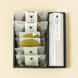 和紅茶と宇治抹茶焼き菓子詰め合わせ【誕生日】／抹茶スイーツ フィナンシェ マドレーヌ ヴァッフェル 国産 紅茶 和紅茶 お菓子 洋菓子 手土産 感謝 ご挨拶 御礼 御祝い 結婚祝い 結婚内祝い 出産祝い 出産内祝い お見舞い 快気祝い お返し