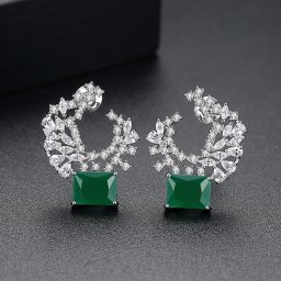 ピアス 両耳用 キュービックジルコニア グリーン 真鍮 シルバー スタッド エメラルドカット 大粒 4本爪 上品 エレガント おしゃれ きれいめ e18040716